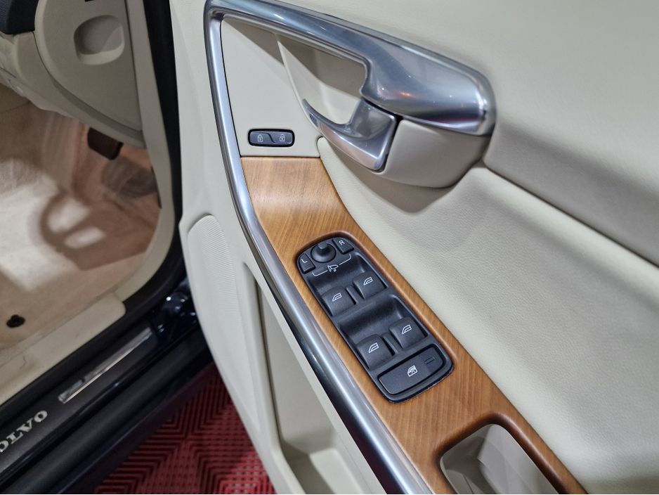 2017 Volvo XC60