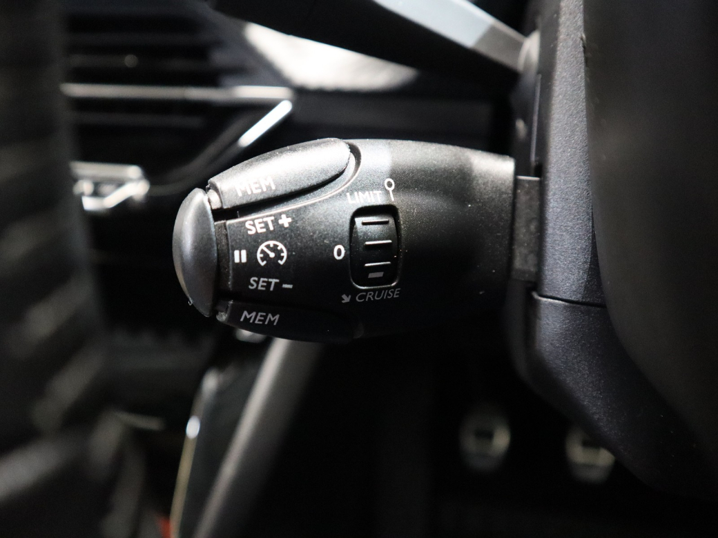 2023 Peugeot 208