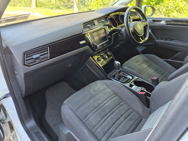 2017 Volkswagen Touran