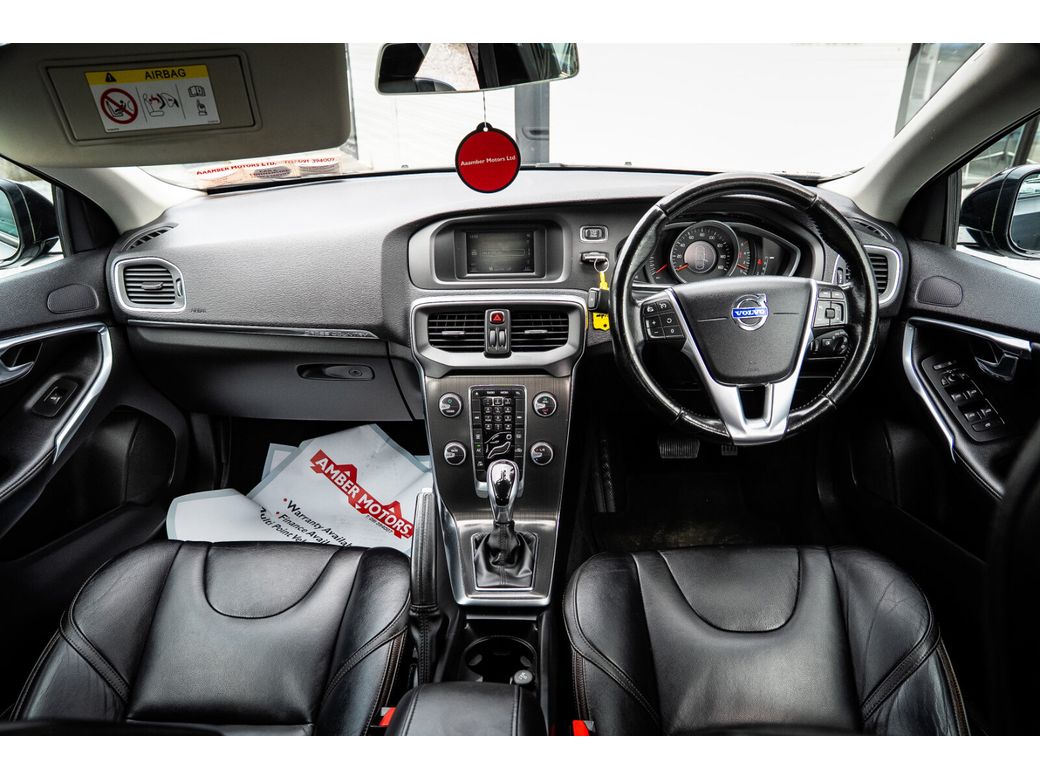 2015 Volvo V40