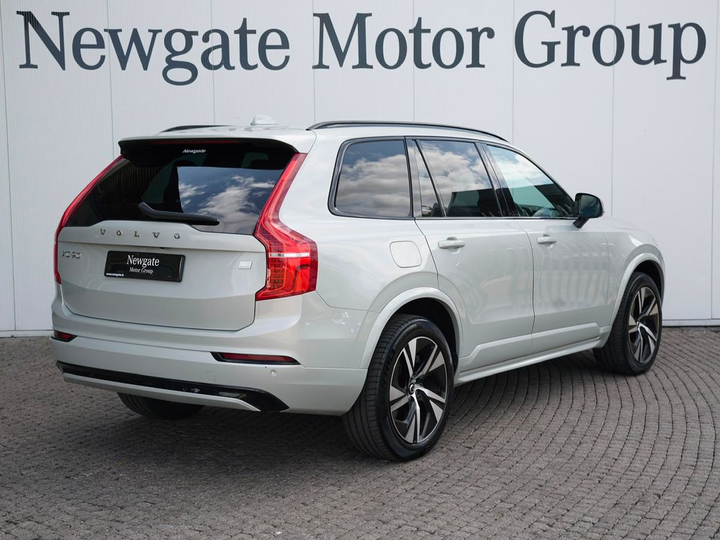 2022 Volvo XC90