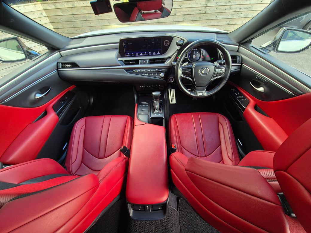 2021 Lexus ES 300h