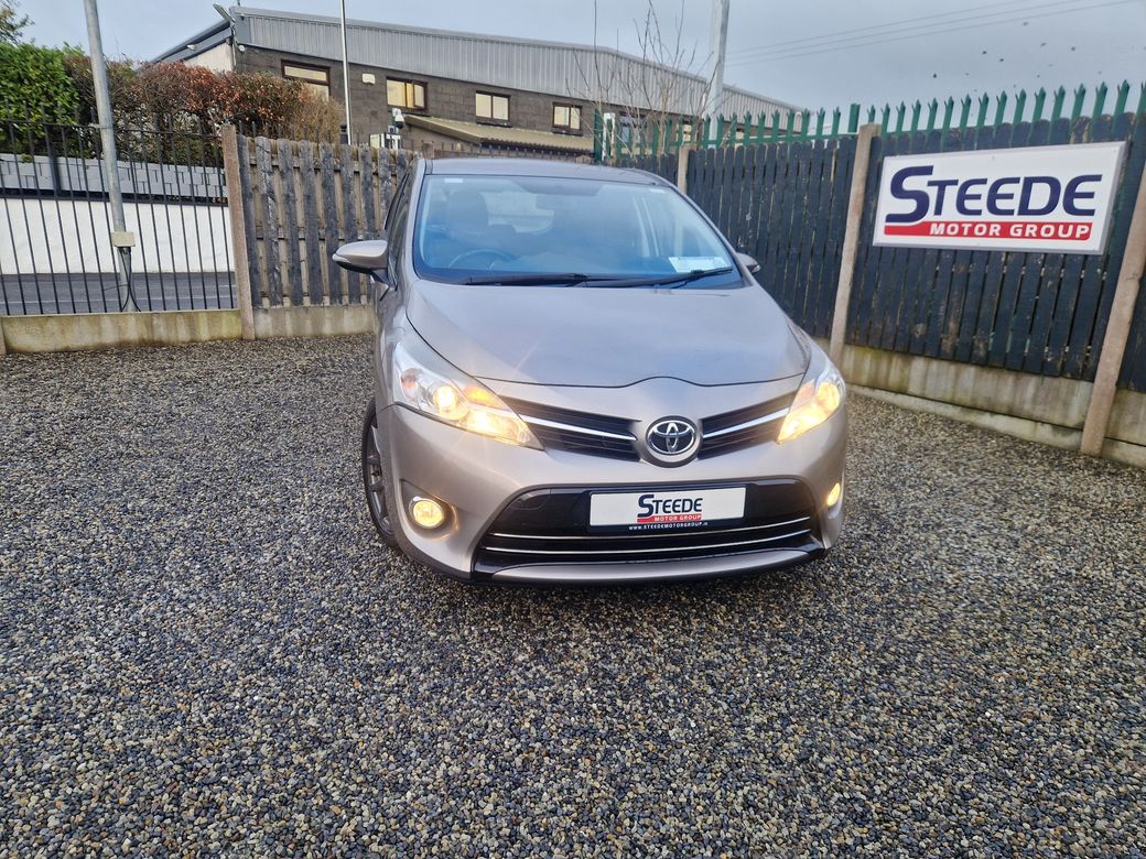 2015 Toyota Verso