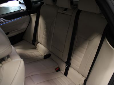2022 BMW i4