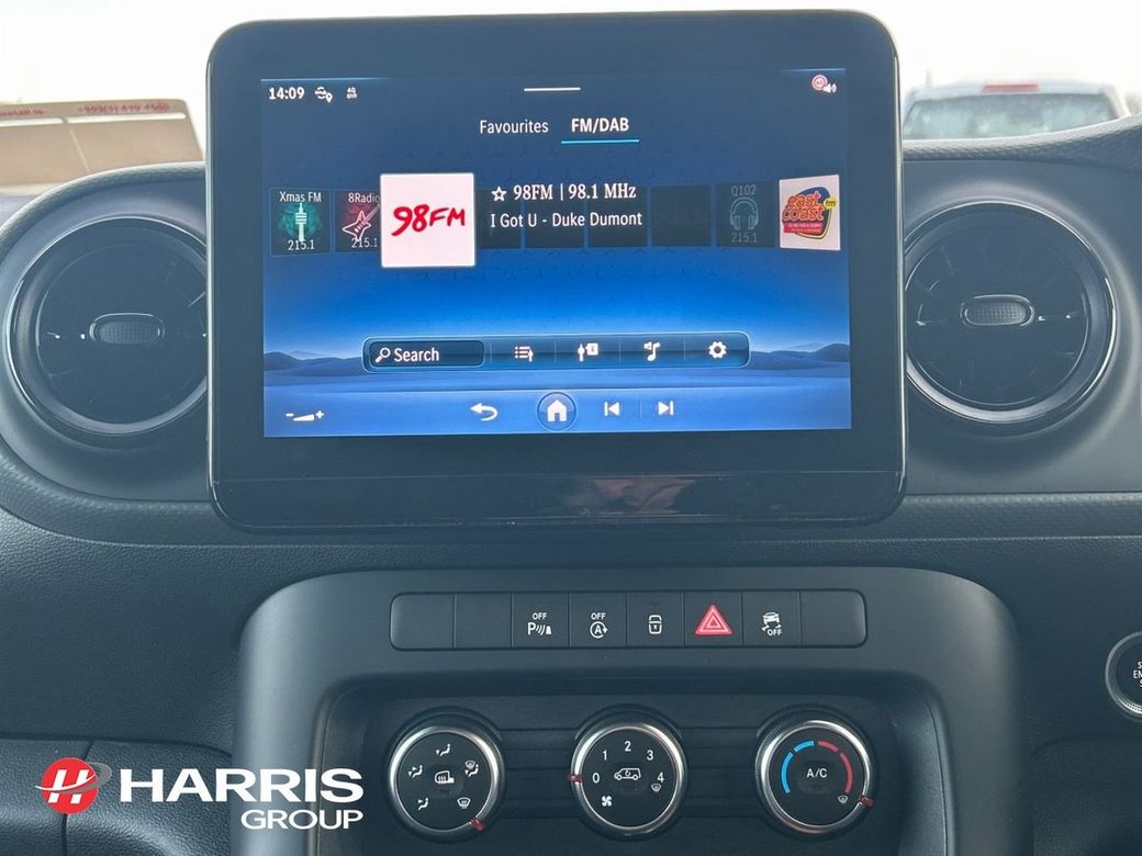 2025 White Mercedes-Benz Citan