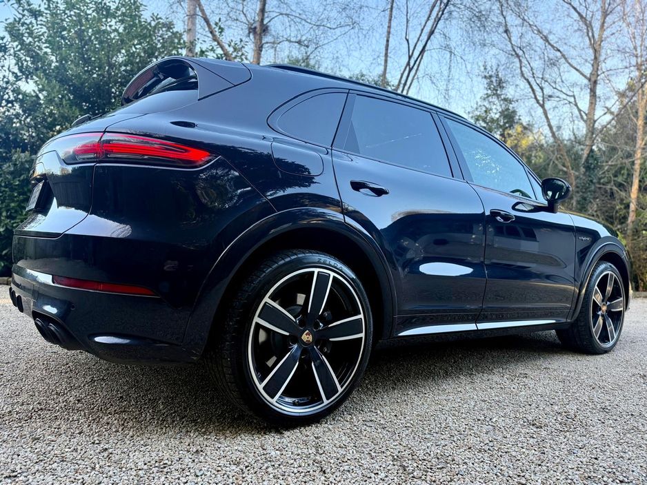 2023 Porsche Cayenne