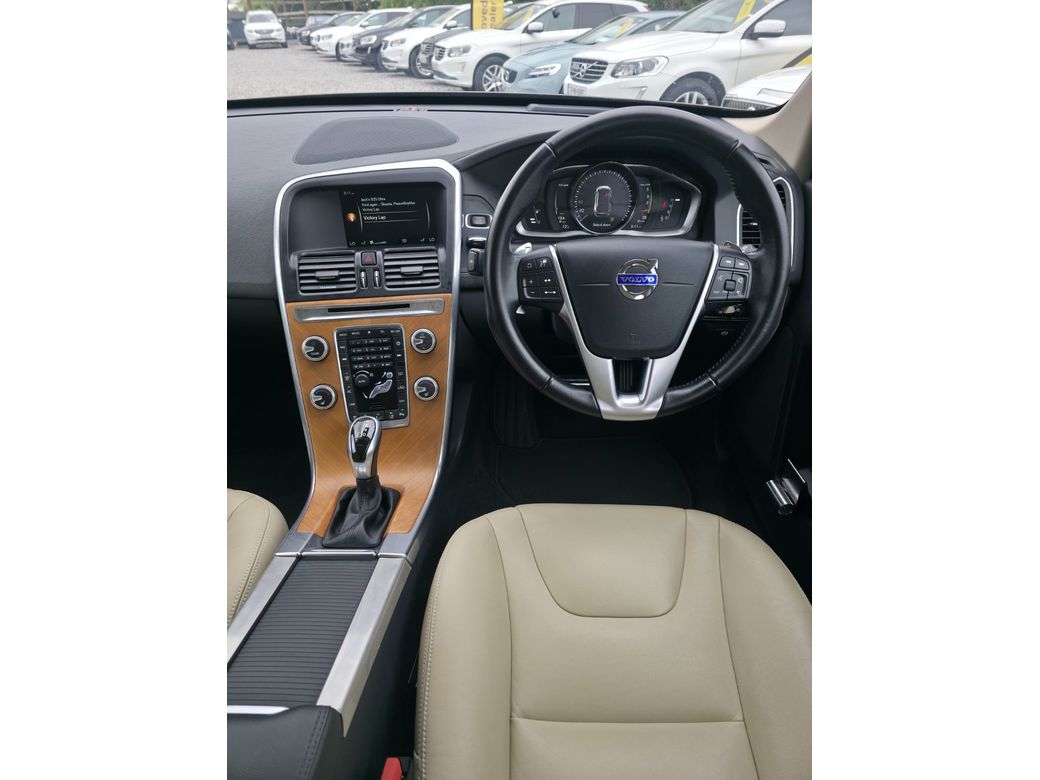 2016 Volvo XC60