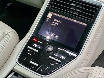 2017 Porsche Panamera