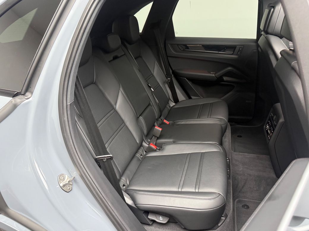 2026 Porsche Cayenne