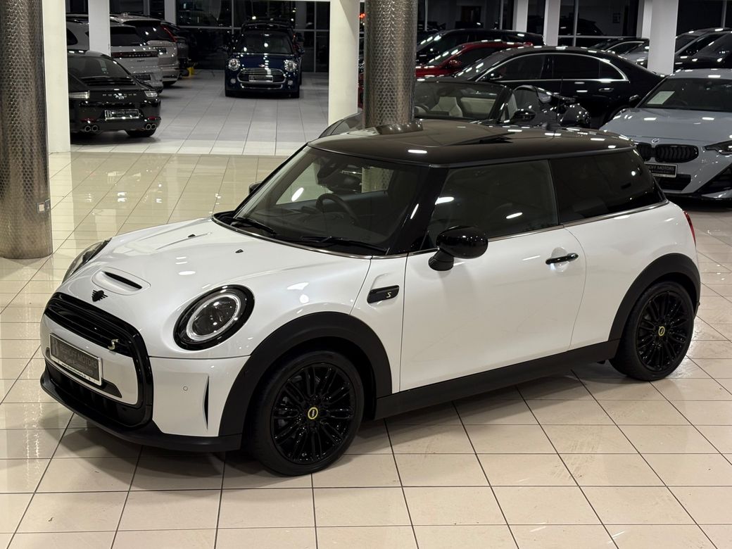 2024 Mini Hatch