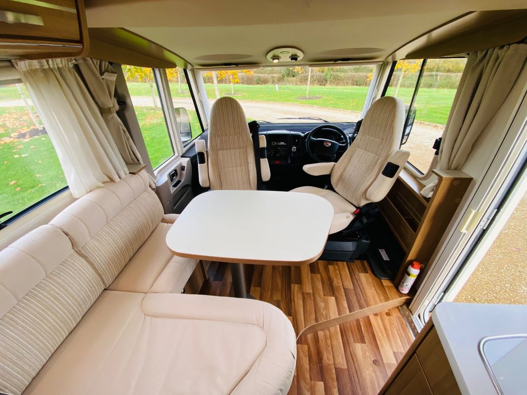 2013 HYMER  EXSIS-I EX504 AS R.H.D MANUAL 