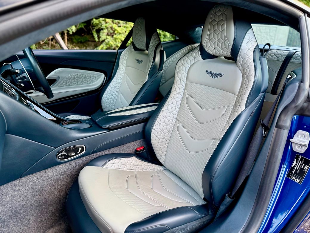 2018 Aston Martin DBS