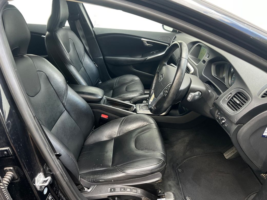 2015 Volvo V40