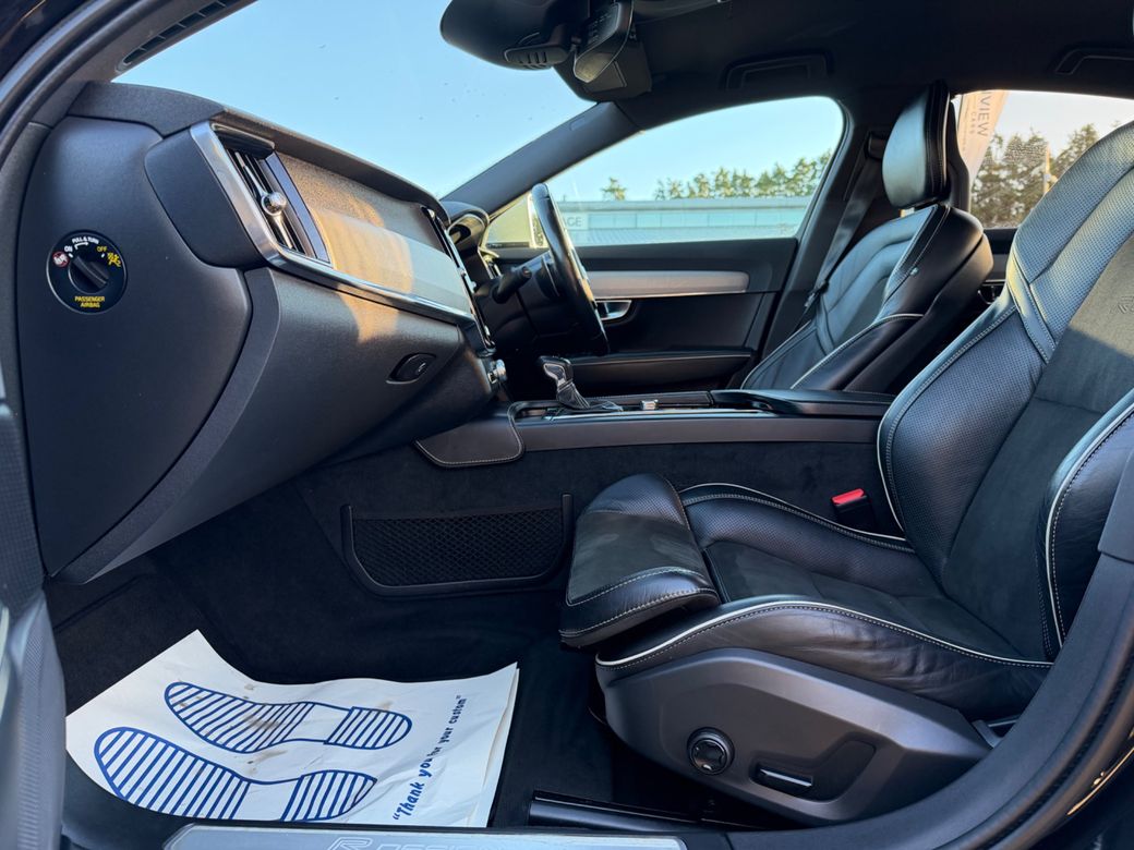 2018 Volvo S90