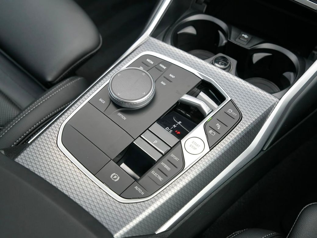 2025 BMW 3 Series
