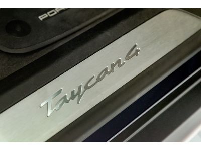 2024 Porsche Taycan