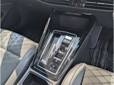 2024 Volkswagen Golf