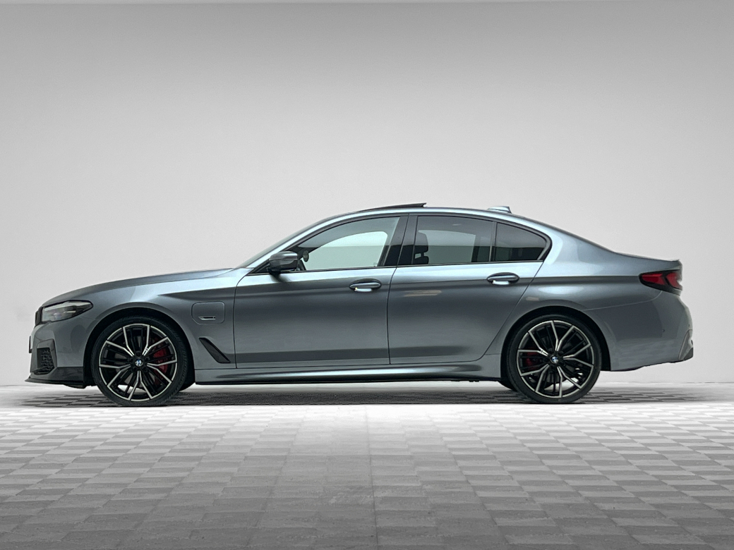 2021 BMW 5 Series