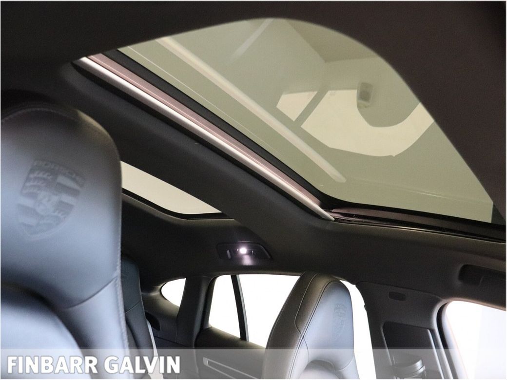 2023 Porsche Panamera