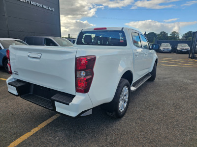 2025 Isuzu D-MAX