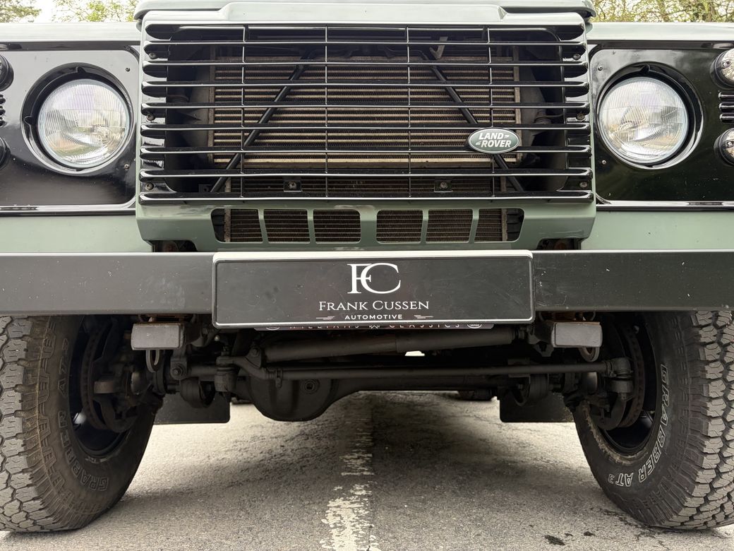 2015 Land Rover Defender 90