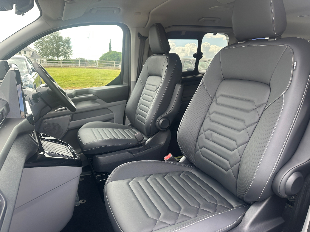 2026 Ford Tourneo Custom
