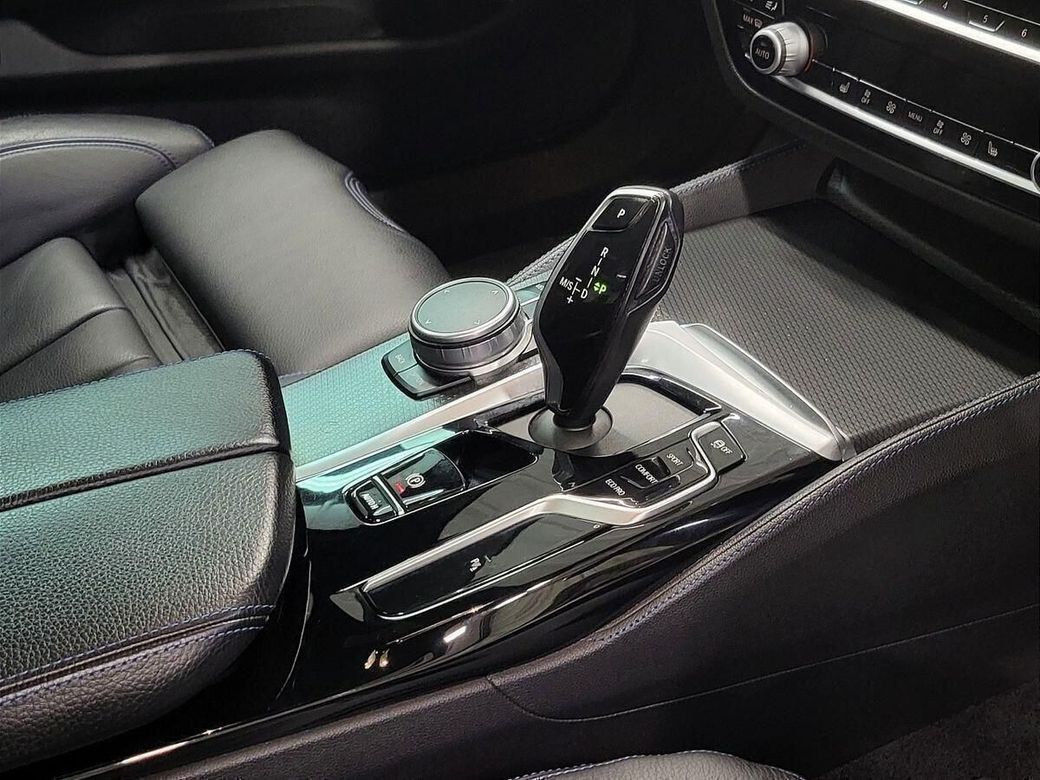 2021 BMW 5 Series