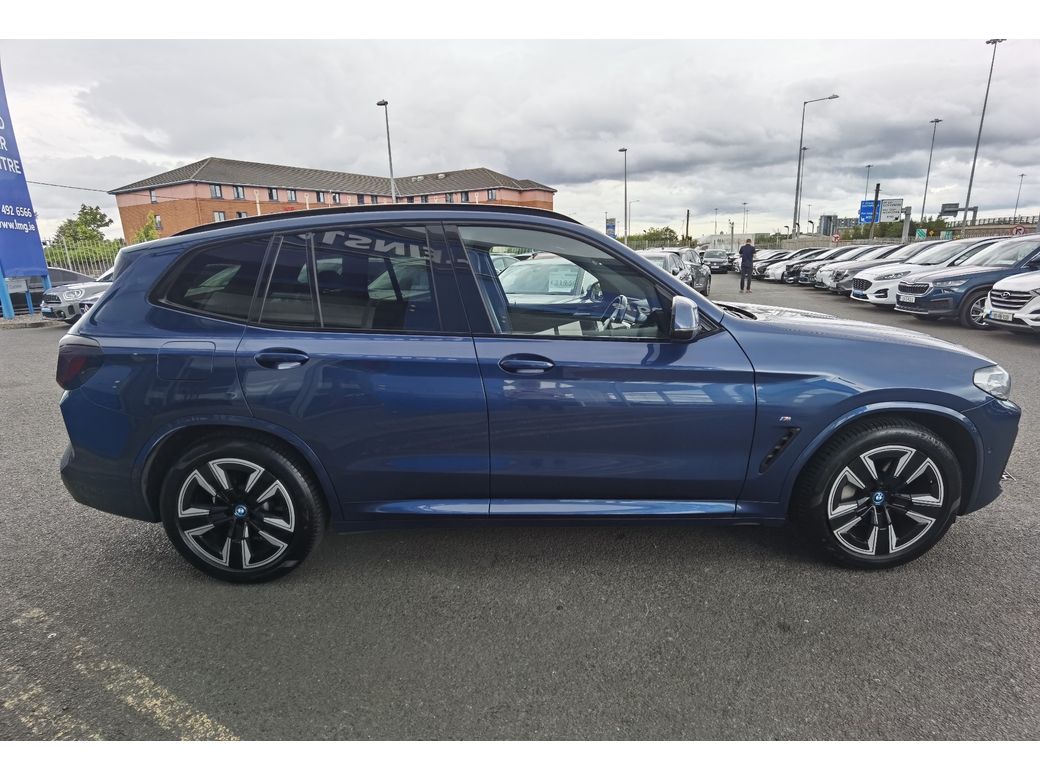 2022 BMW iX3