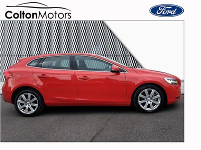 2017 Volvo V40