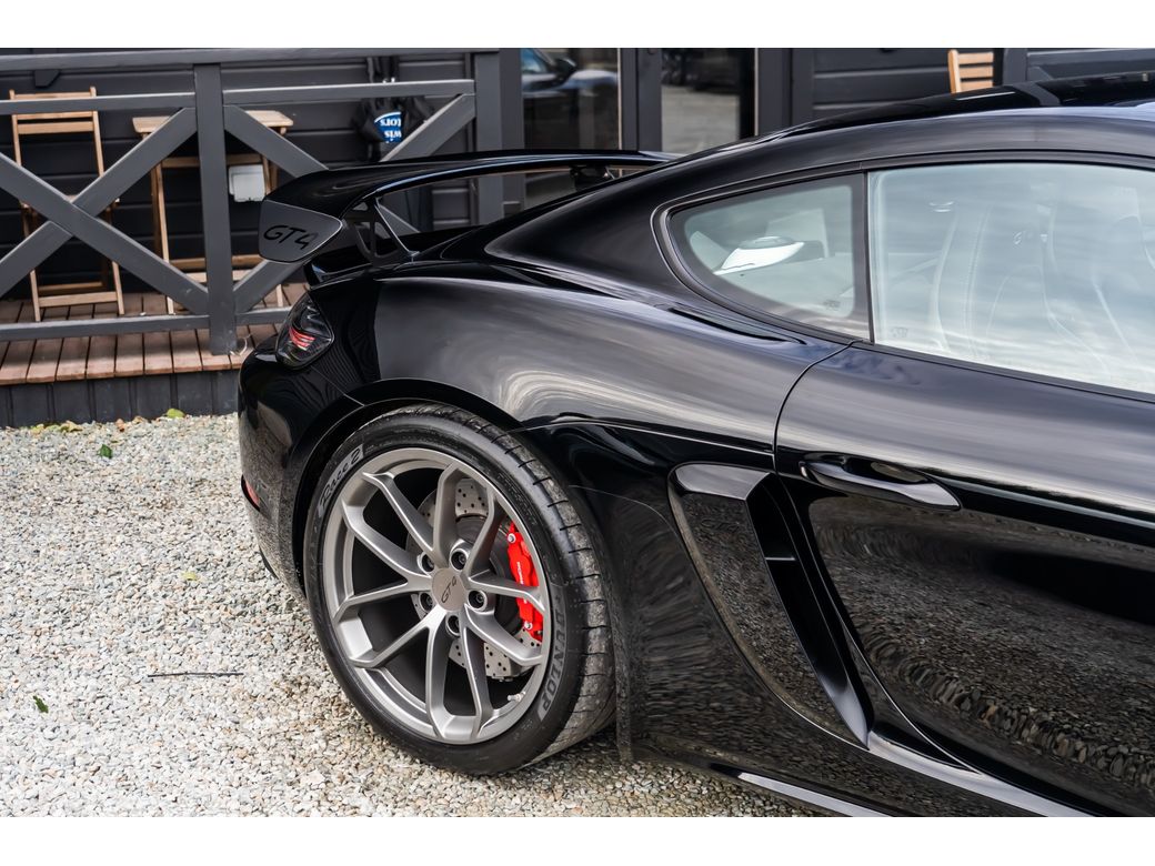 2023 Porsche 718 Cayman