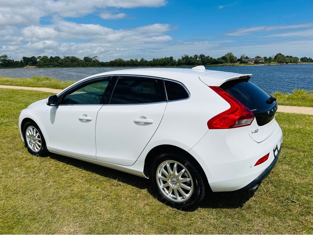 2014 Volvo V40