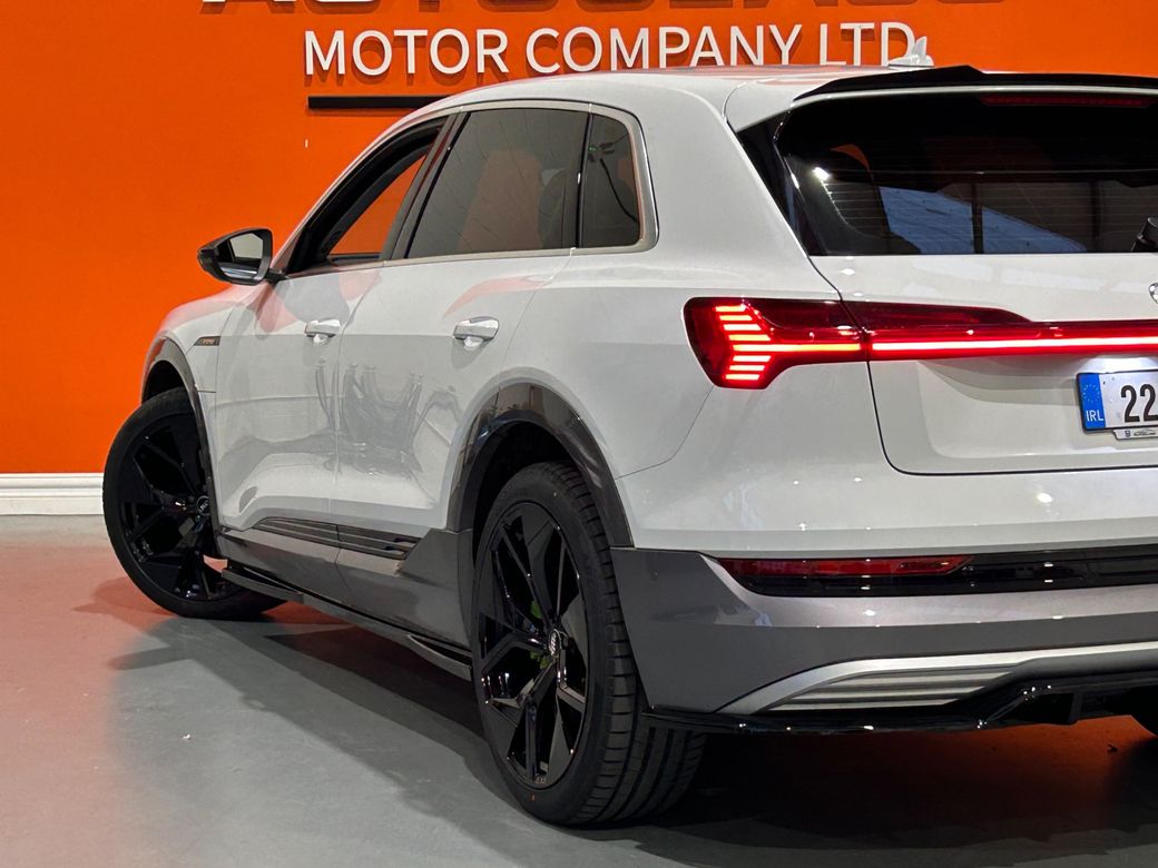 2022 Audi e-tron