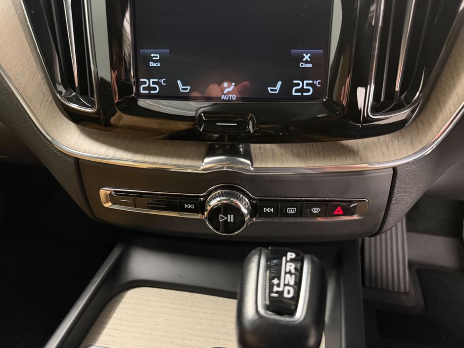 2020 Volvo XC60