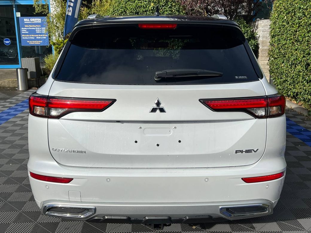 2023 Mitsubishi Outlander