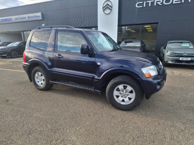 2005 Mitsubishi Pajero