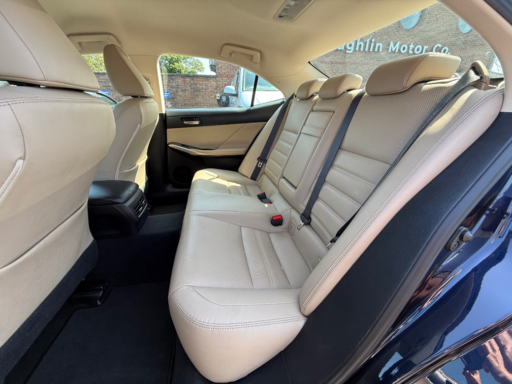 2019 Lexus IS