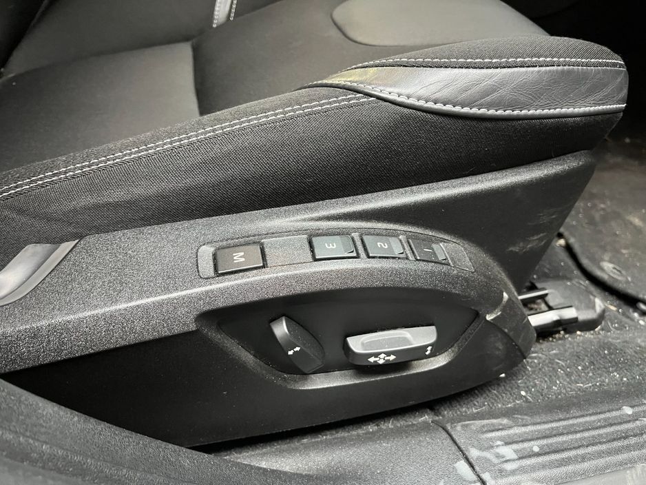 2017 Volvo V40