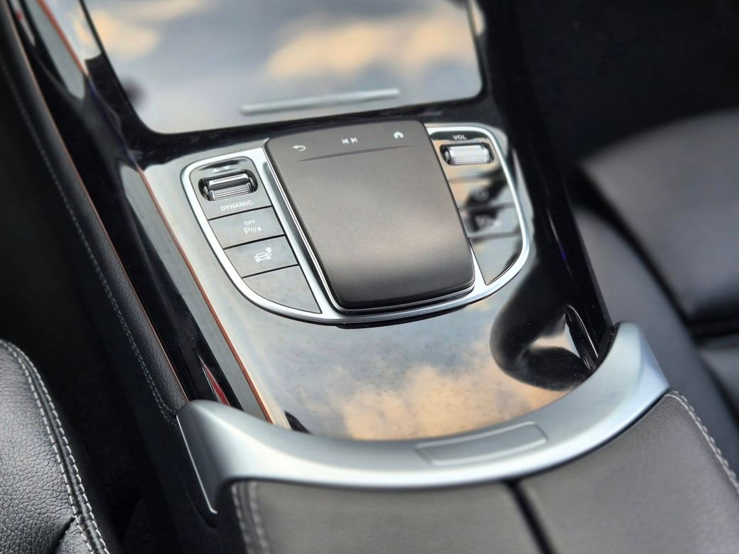 2022 Mercedes-Benz EQC