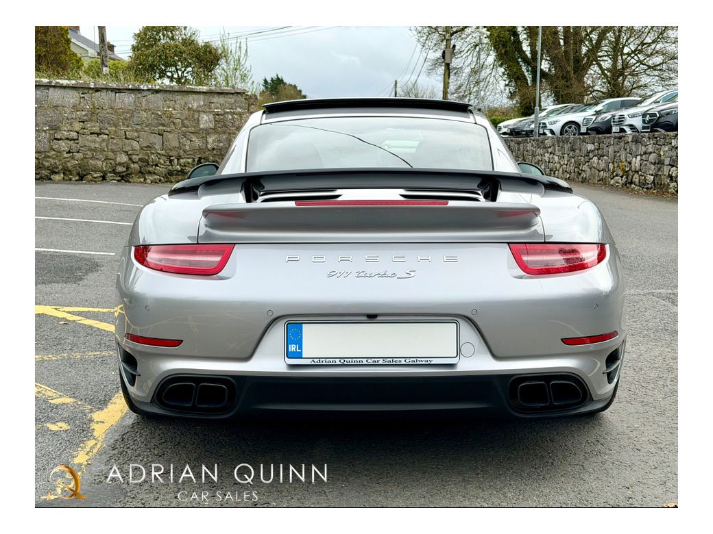 2015 Porsche 911