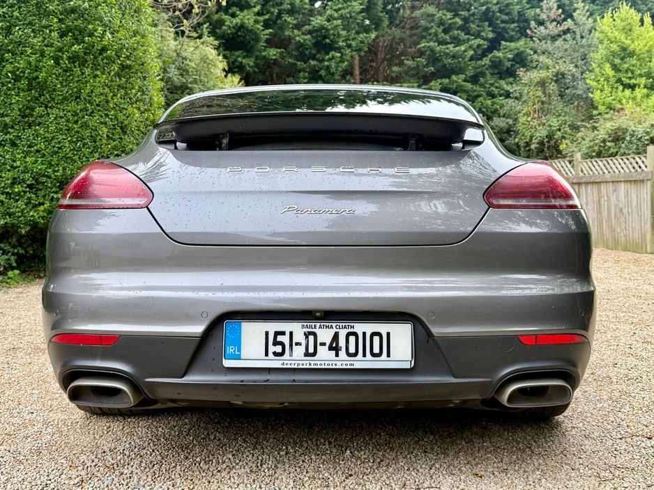 2015 Porsche Panamera