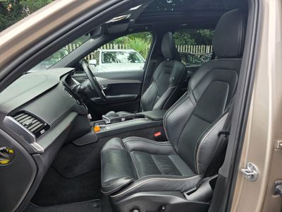 2022 Volvo XC90