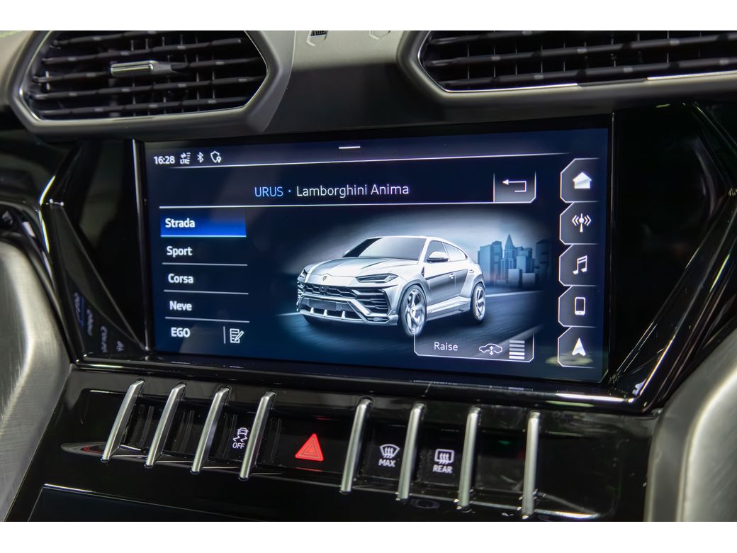 2021 Lamborghini Urus