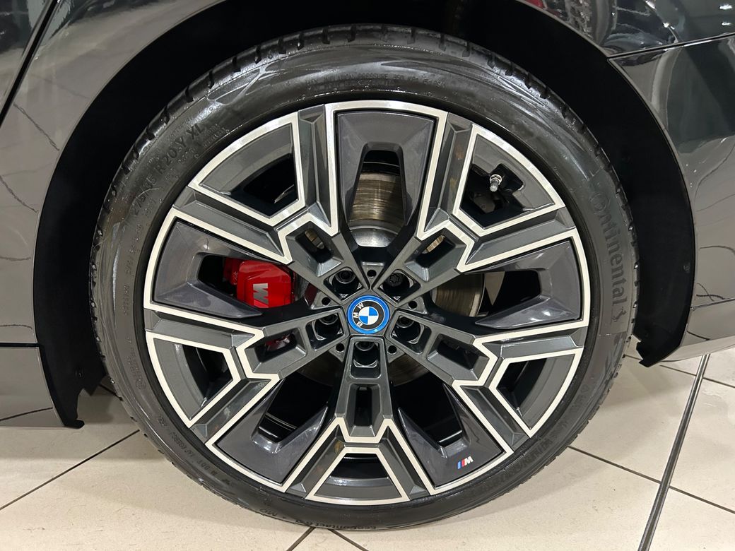 2025 BMW 5 Series