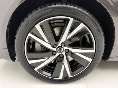 2022 Volvo S90
