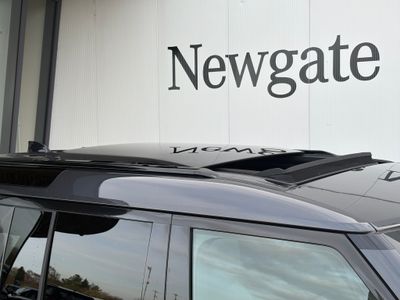 2025 Land Rover Defender 110