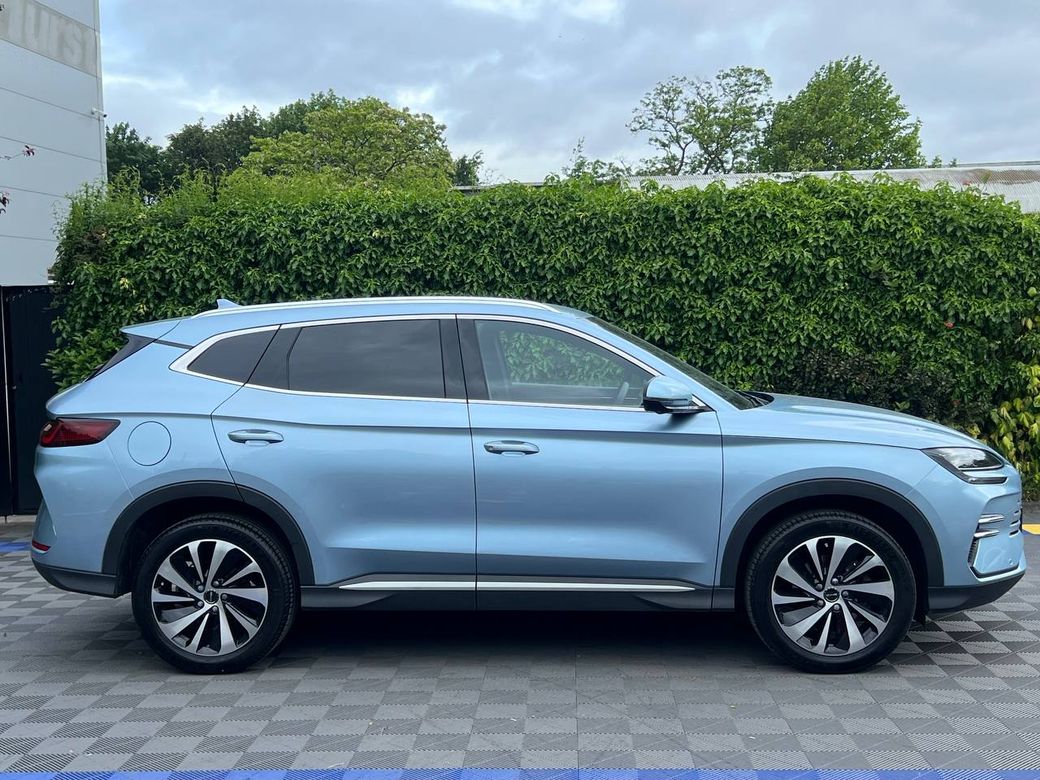 2025 BYD Seal U
