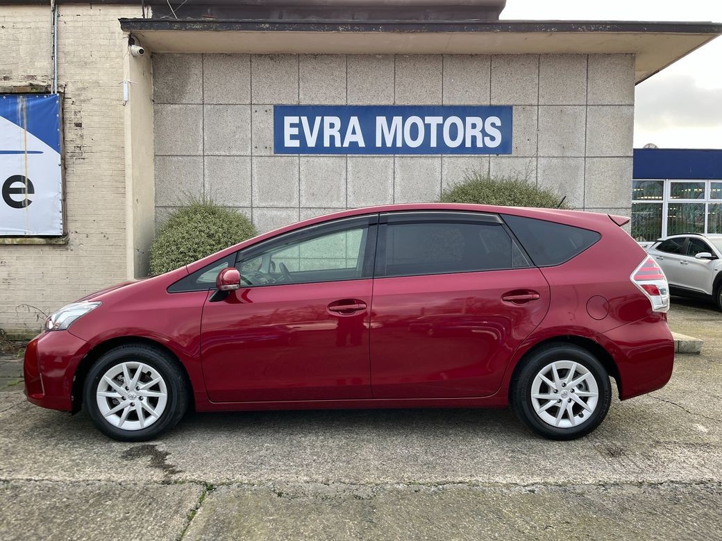 2021 Toyota Prius Alpha