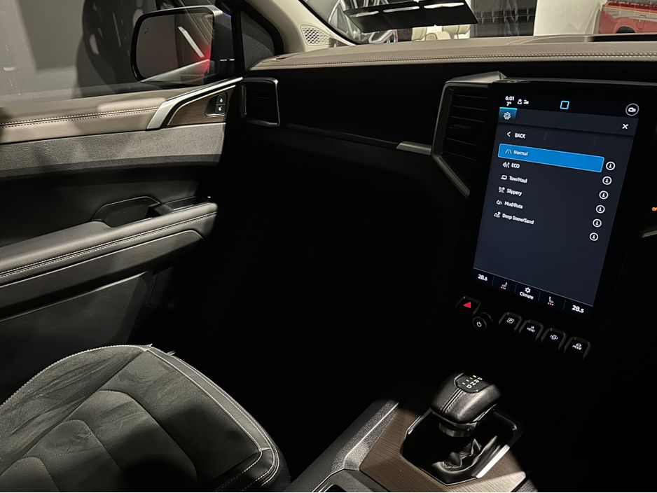 2025 Volkswagen Amarok