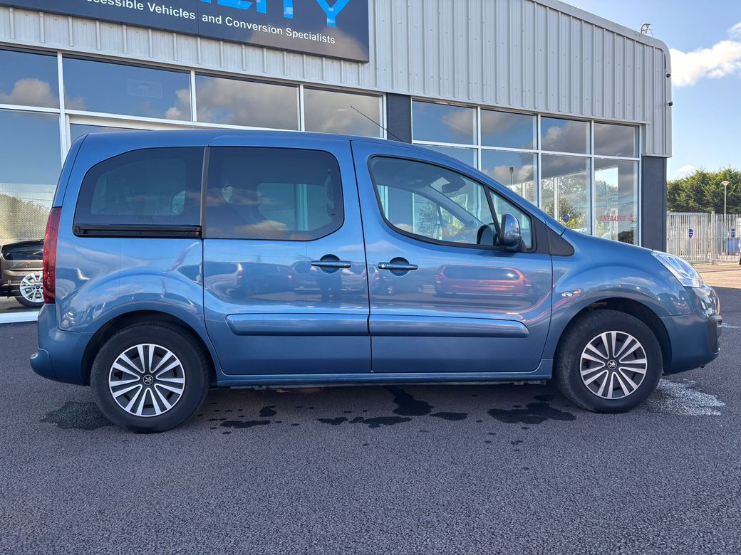 2019 Peugeot Partner Tepee