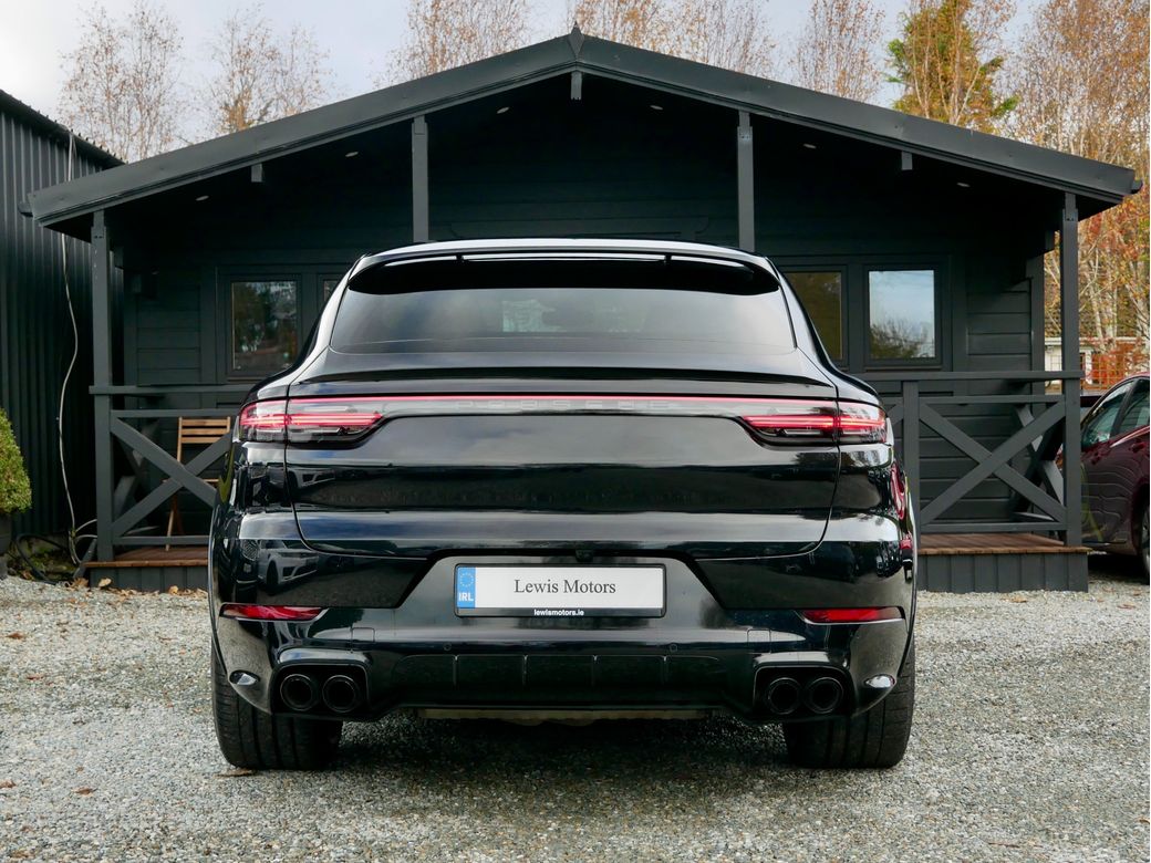 2022 Porsche Cayenne